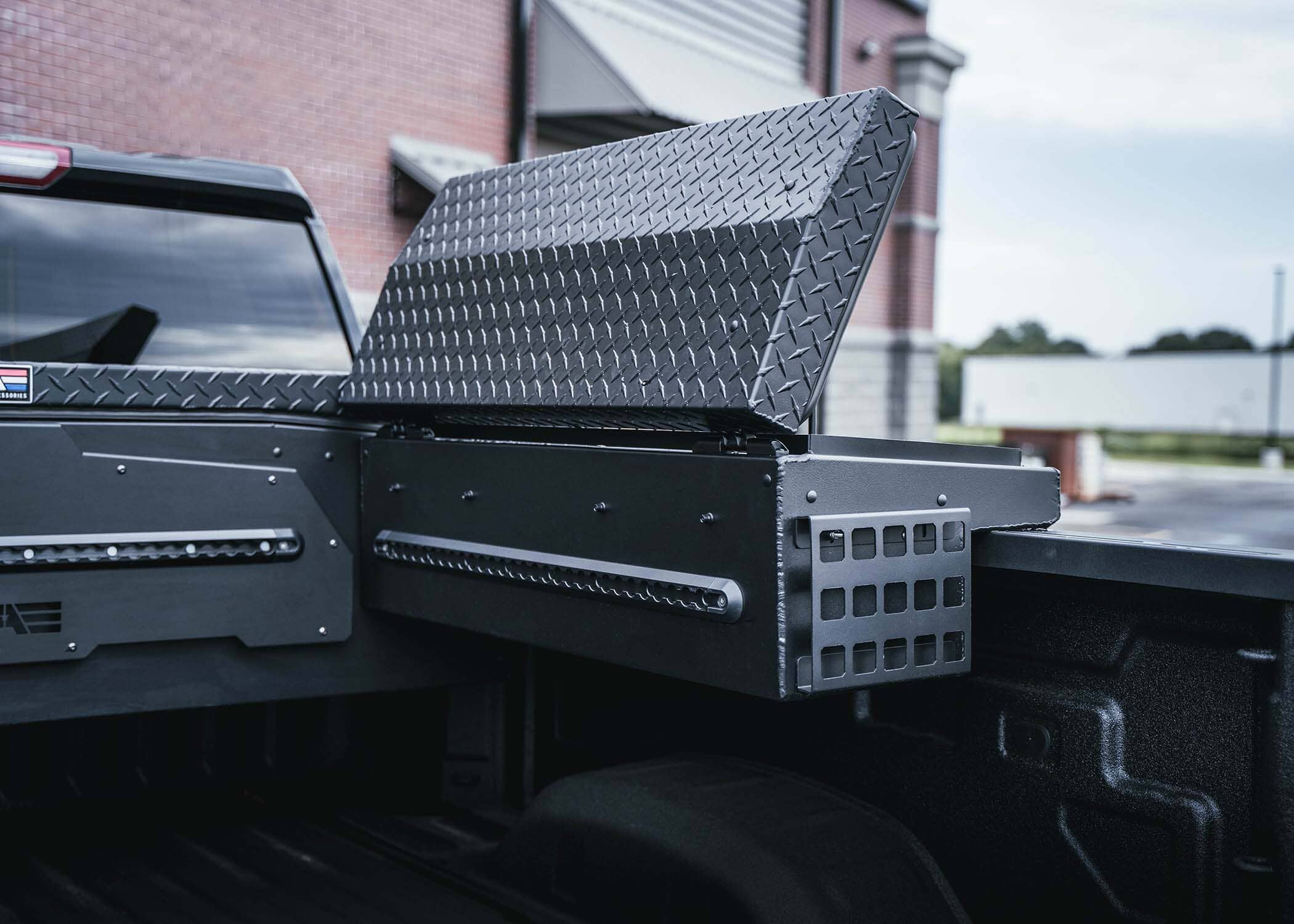 ADAPT Lo-Side Truck Toolbox - Image 3