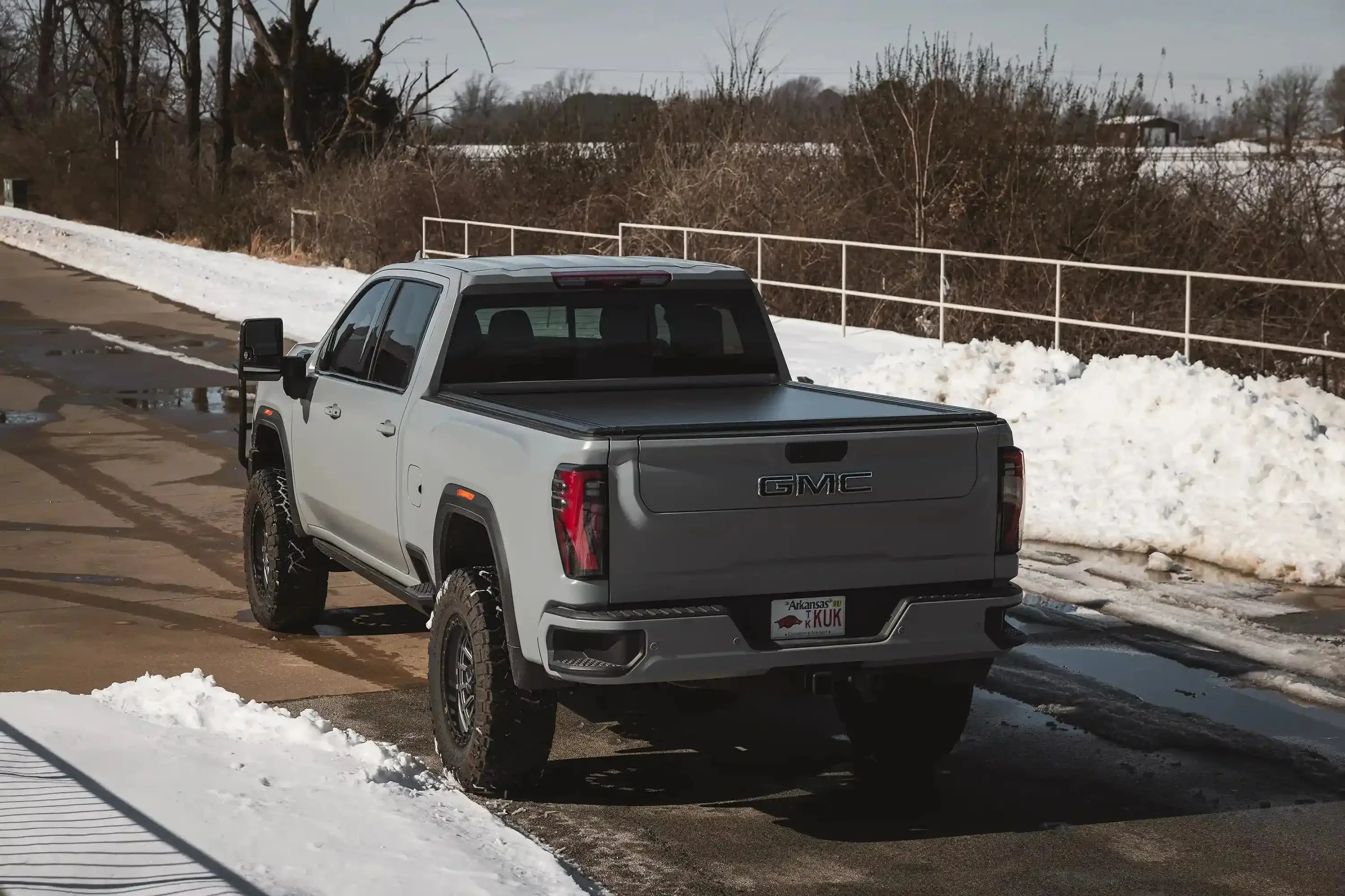 2020-2026 Chevy Silverado / GMC Sierra 2500 Retractable Tonneau Cover - Image 8